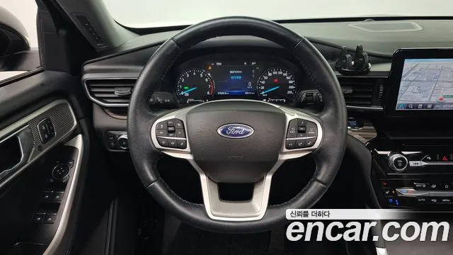 Ford Explorer 2022 — фото 13