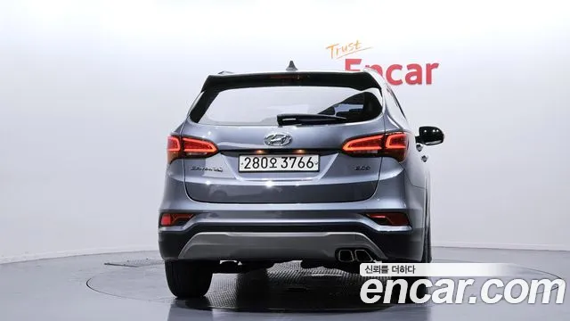 Hyundai Santafe 2018 — фото 4