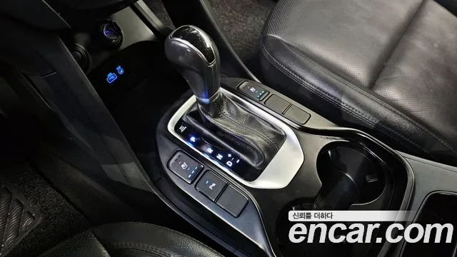 Hyundai Santafe 2018 — фото 9