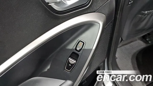 Hyundai Santafe 2018 — фото 19
