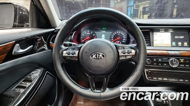 Kia K7 2017 — фото 14