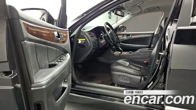 Hyundai Equus 2014 — фото 10