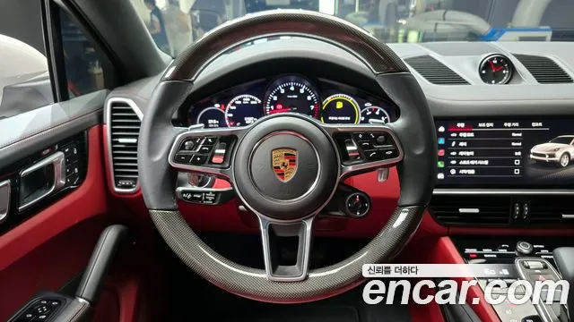 Porsche Cayenne 2023 — фото 13