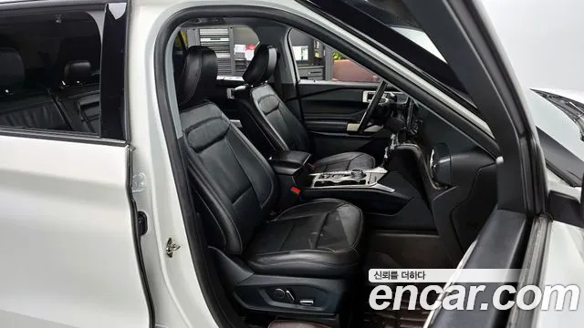 Ford Explorer 2020 — фото 10