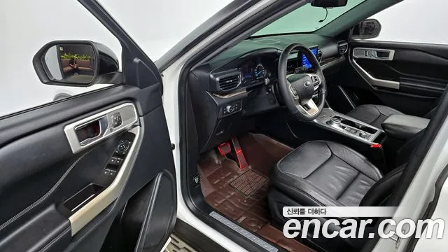 Ford Explorer 2020 — фото 11