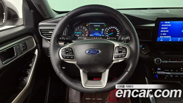 Ford Explorer 2020 — фото 13