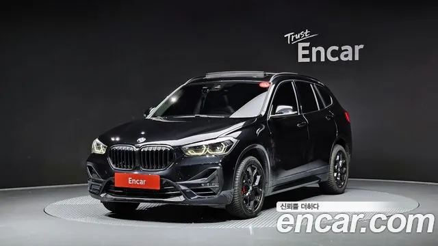BMW X1 2021 — фото 1