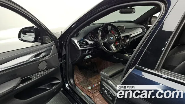 BMW X6 2018 — фото 11