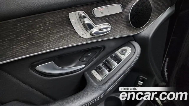 Mercedes-Benz GLC-Class 2020 — фото 12