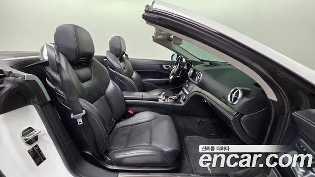 Mercedes-Benz SL-Class 2017 — фото 10