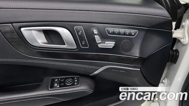 Mercedes-Benz SL-Class 2017 — фото 12