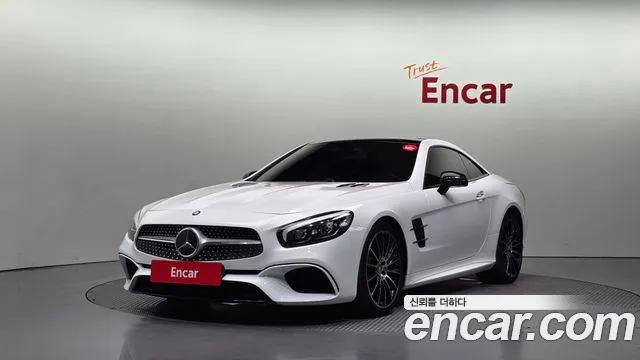 Mercedes-Benz SL-Class 2017 — фото 19