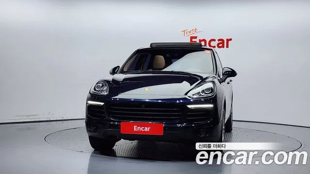 Porsche Cayenne 2016 — фото 3
