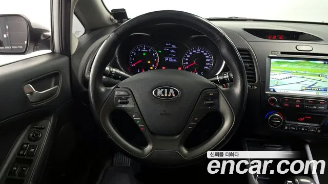 Kia K3 2015 — фото 13