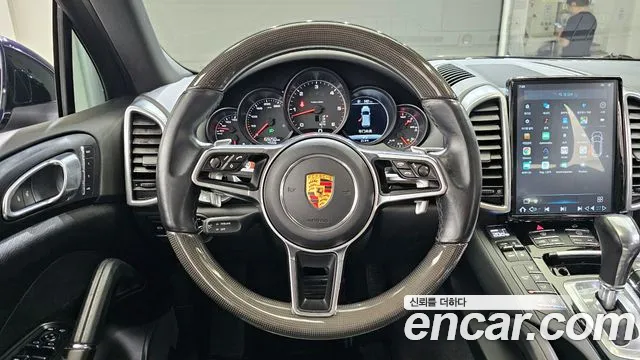 Porsche Cayenne 2016 — фото 13