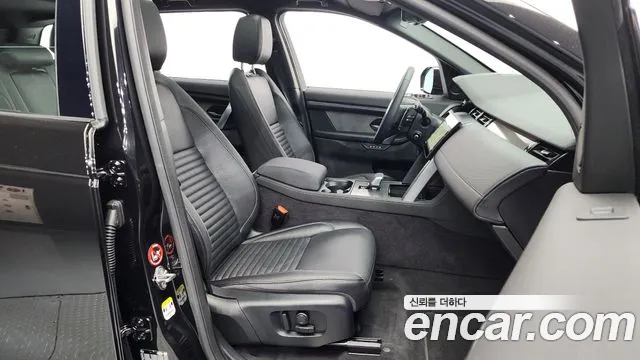 Land Rover Discovery Sport 2025 — фото 11