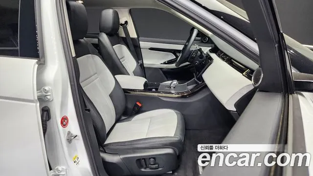Land Rover Range Rover Evoque 2024 — фото 11