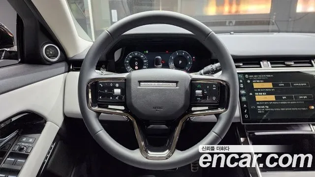 Land Rover Range Rover Evoque 2024 — фото 13
