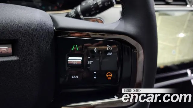 Land Rover Range Rover Evoque 2024 — фото 17