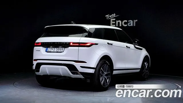 Land Rover Range Rover Evoque 2024 — фото 2