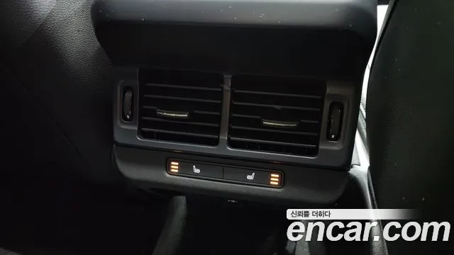 Land Rover Range Rover Evoque 2024 — фото 19