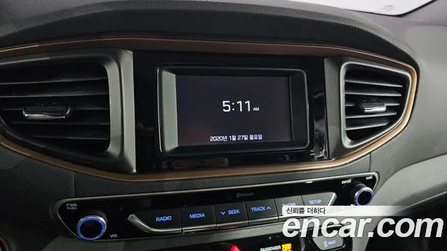 Hyundai Ioniq 2018 — фото 17