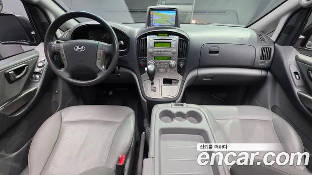 Hyundai Starex 2015 — фото 7