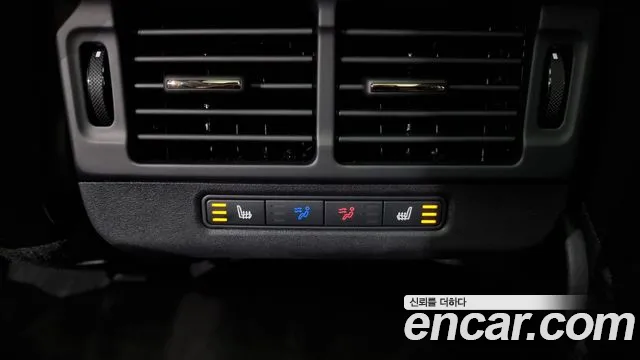 Land Rover Range Rover Evoque 2025 — фото 18