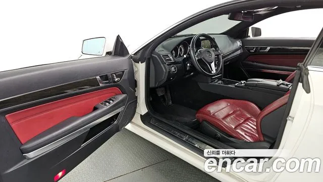 Mercedes-Benz E-Class 2016 — фото 10