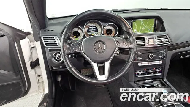 Mercedes-Benz E-Class 2016 — фото 13