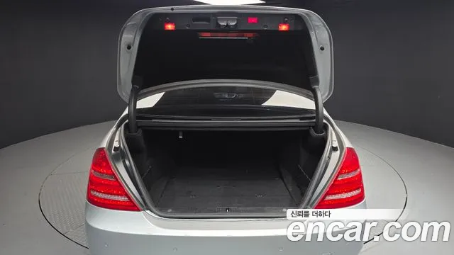 Mercedes-Benz S-Class 2010 — фото 20