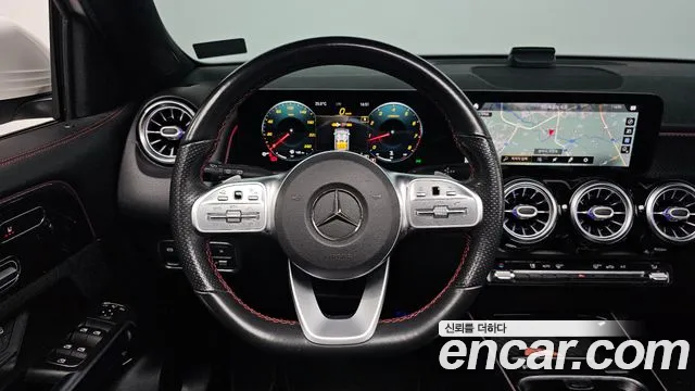 Mercedes-Benz GLB-Class 2021 — фото 15