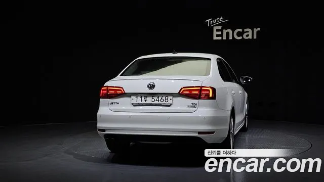 Volkswagen Jetta 2015 — фото 4