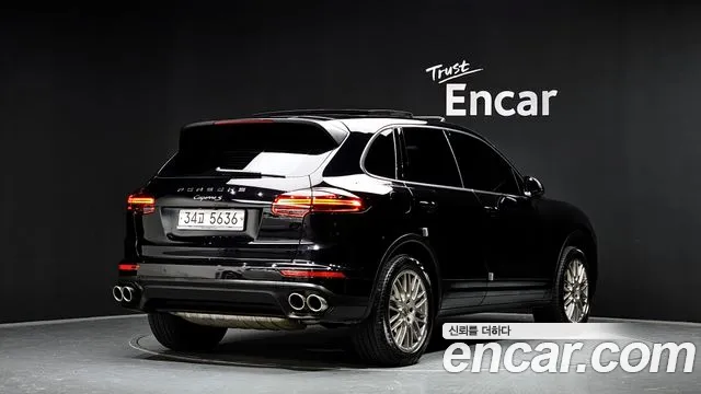 Porsche Cayenne 2015 — фото 2