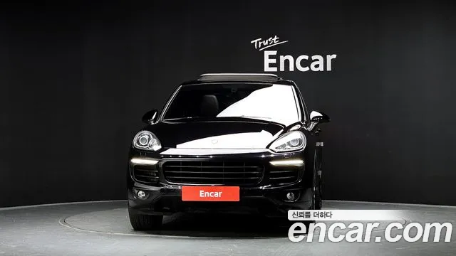 Porsche Cayenne 2015 — фото 3