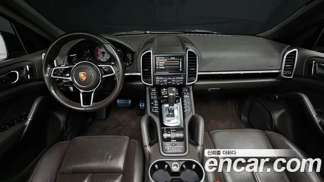 Porsche Cayenne 2015 — фото 7