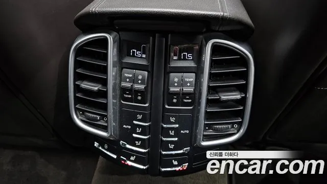 Porsche Cayenne 2015 — фото 19