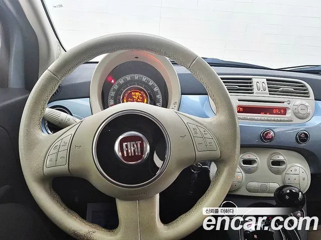 Fiat 500 2015 — фото 12