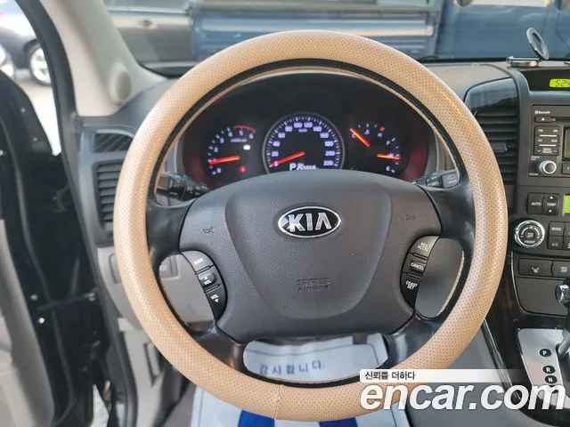 Kia Canival 2014 — фото 12