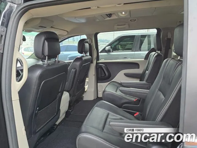 Dodge Grand Caravan 2019 — фото 2