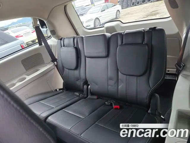 Dodge Grand Caravan 2019 — фото 9