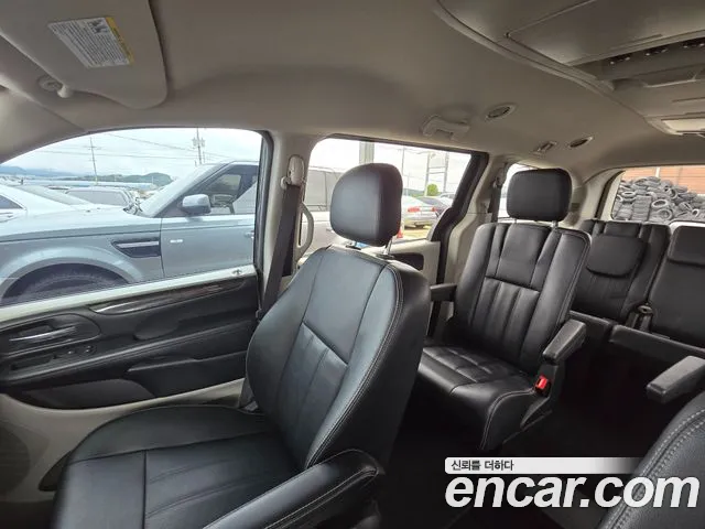 Dodge Grand Caravan 2019 — фото 14