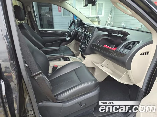 Dodge Grand Caravan 2019 — фото 15