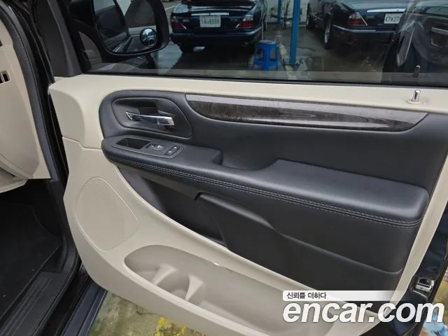 Dodge Grand Caravan 2019 — фото 16