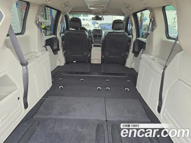 Dodge Grand Caravan 2019 — фото 18