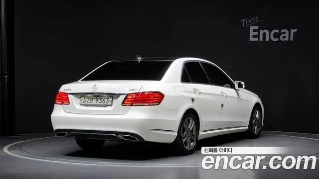 Mercedes-Benz E-Class 2014 — фото 2
