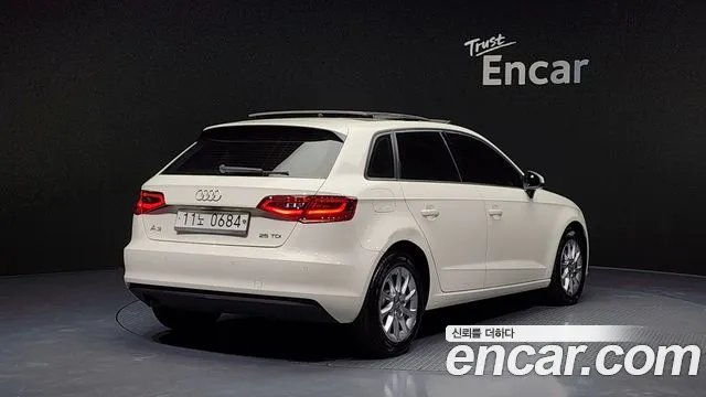 Audi A3 2015 — фото 2
