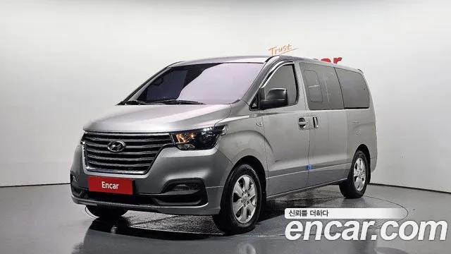Hyundai Starex 2019 — фото 1
