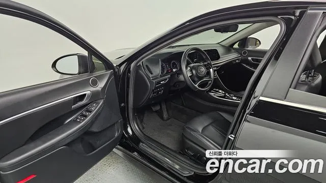 Hyundai Sonata 2021 — фото 10