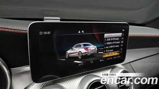 Mercedes-Benz C-Class 2019 — фото 16